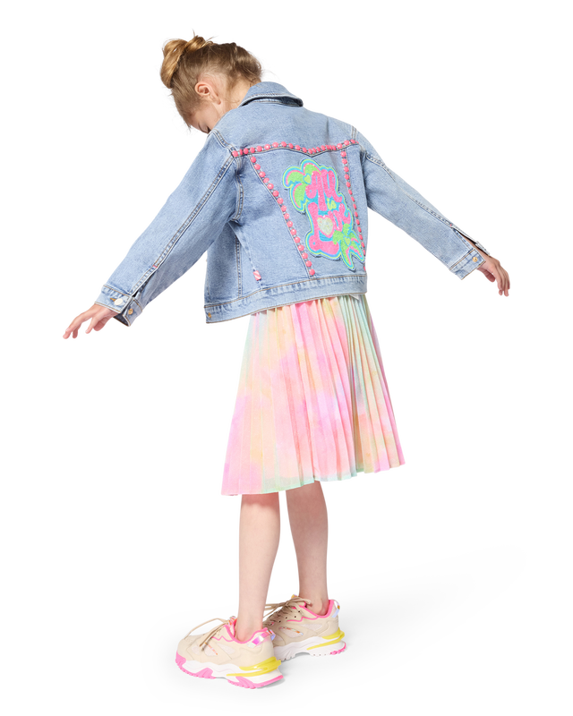 Billieblush light denim jacket outfit with sequin back