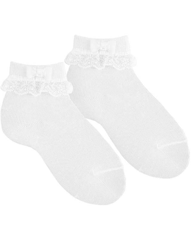 Condor girls white ceremony ankle socks with pearl lace trim
