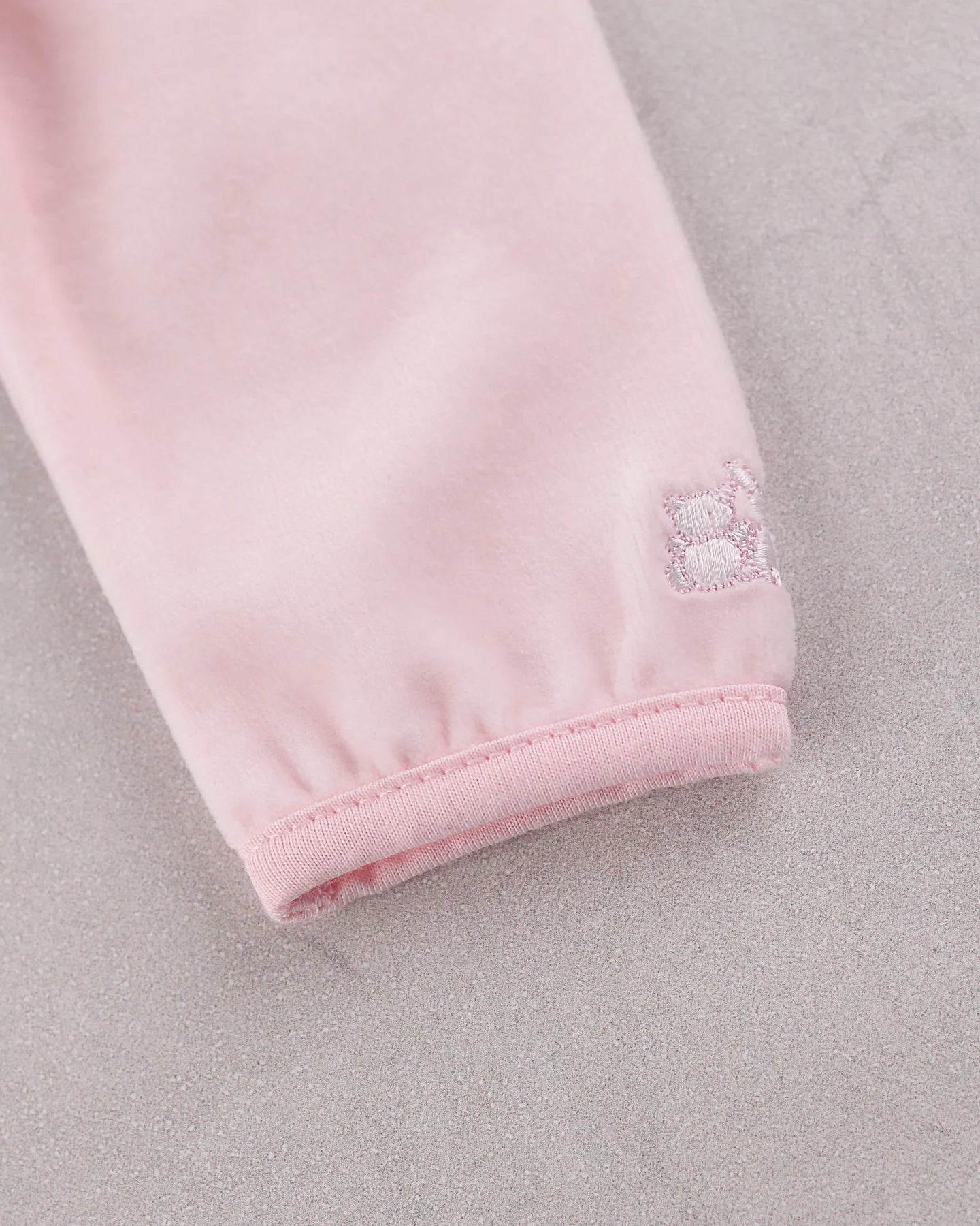 Detail of the bunny embroidery on the sleeve of Emile et Rose Michelle baby girls outfit
