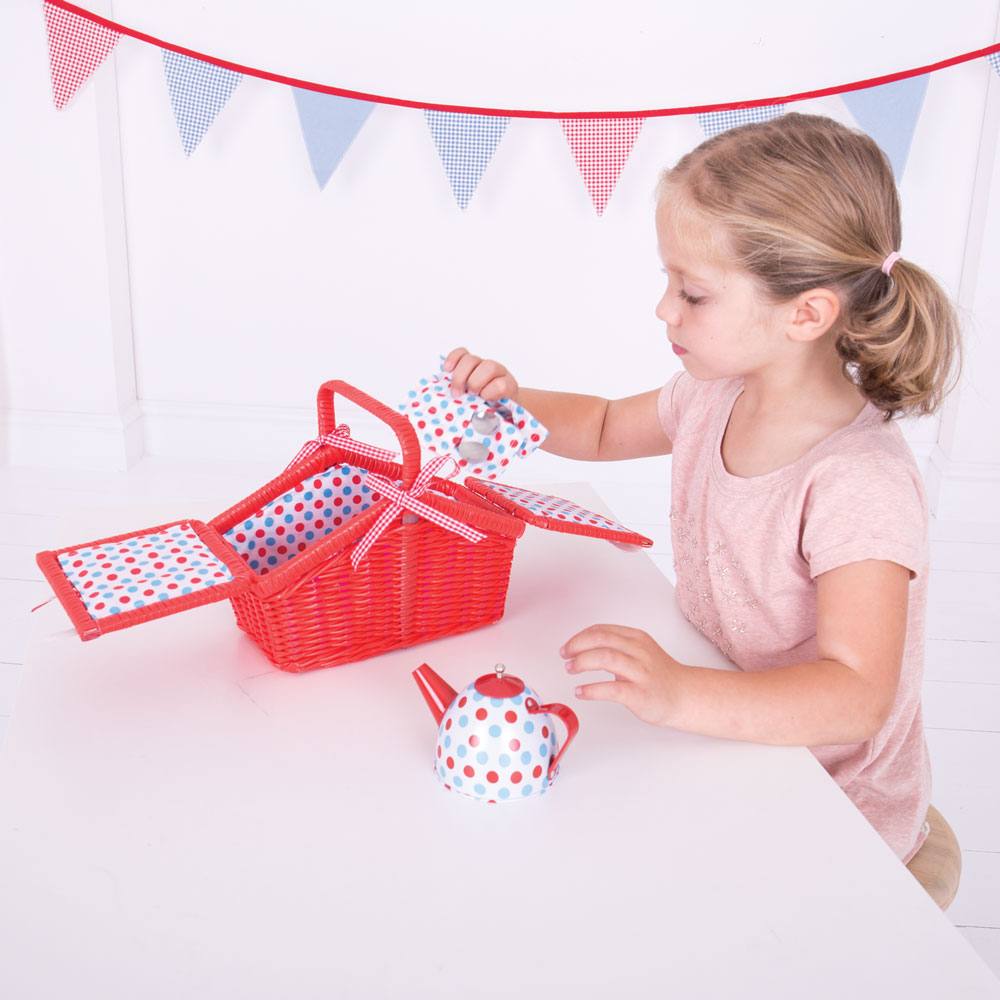 Big Jigs Picnic Basket Tea Set Toy