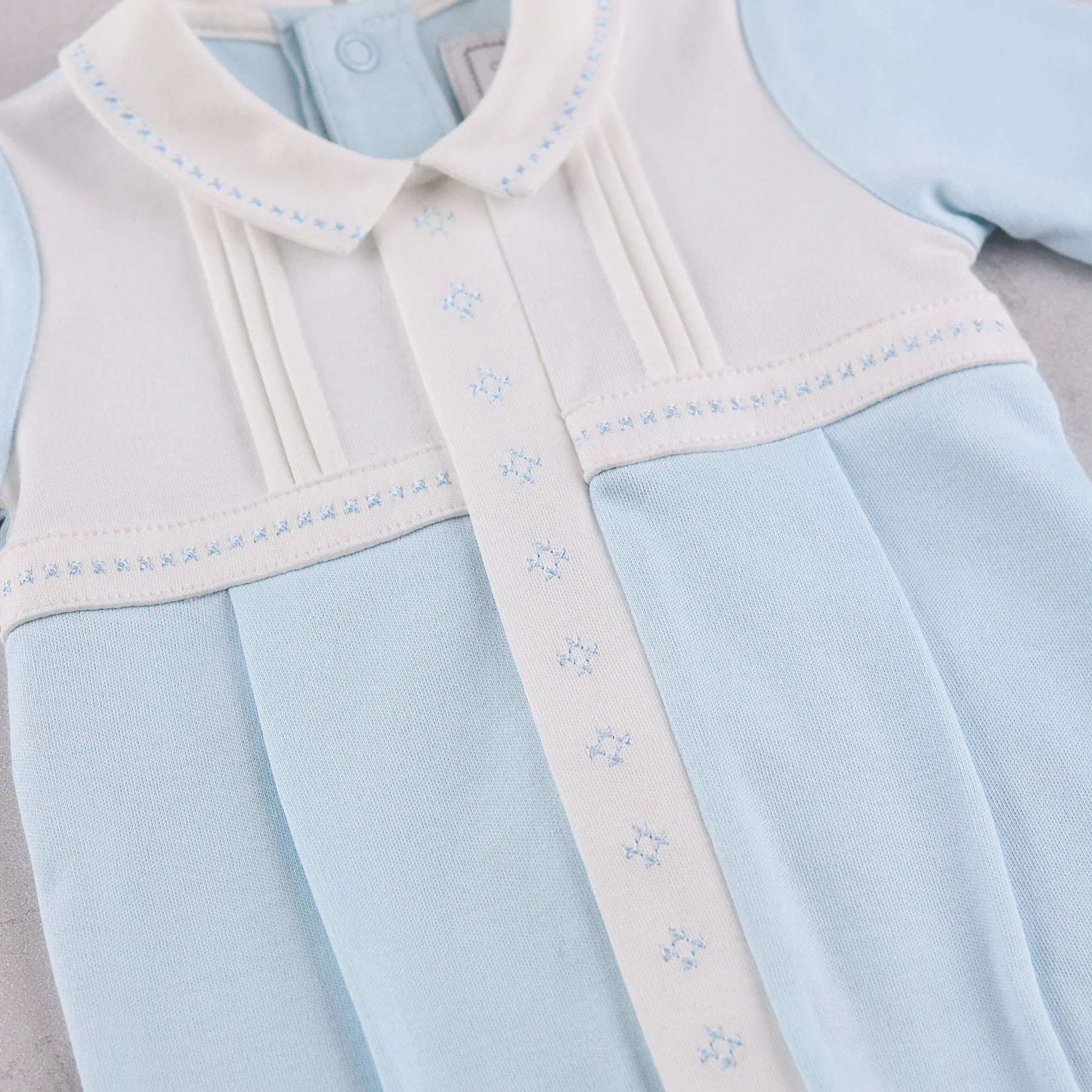  Emile et Rose Matthew baby boys occasion babygrow white collar embroidery detail