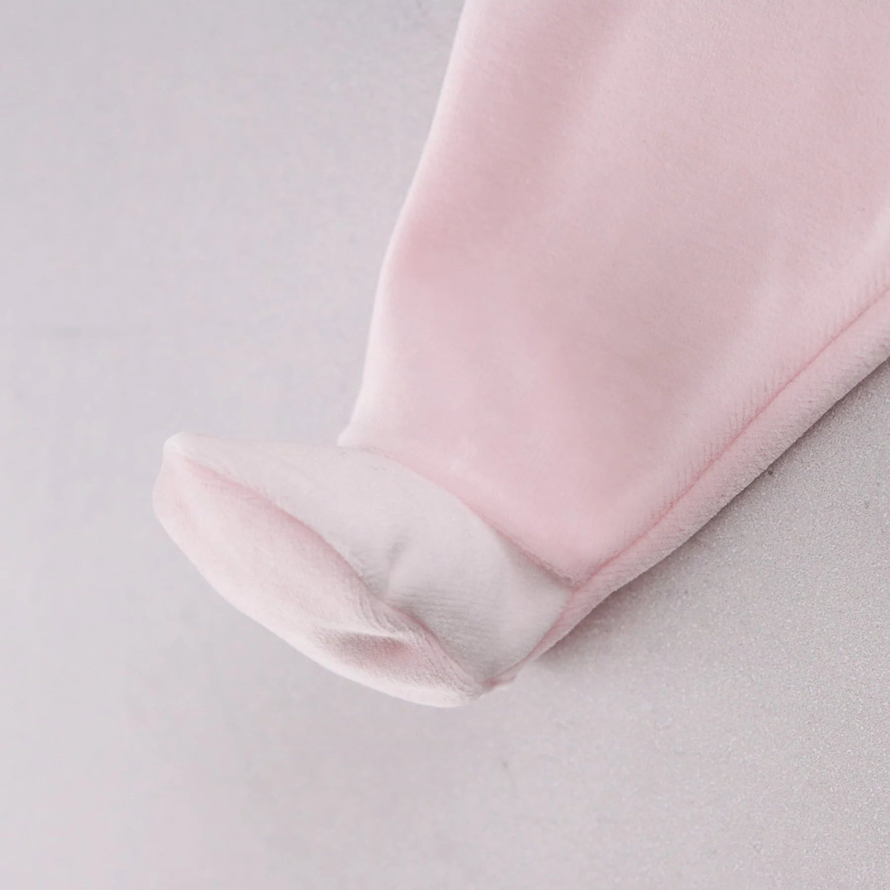 Coordinating pale pink footed leggings from the Emile et Rose Michelle baby girls outfit