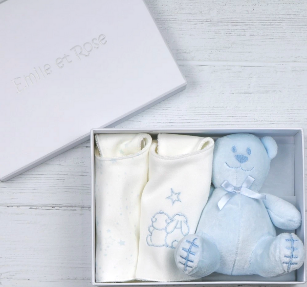 EMILEETROSEBlueStarPrintBabyNewbornBibGiftSet