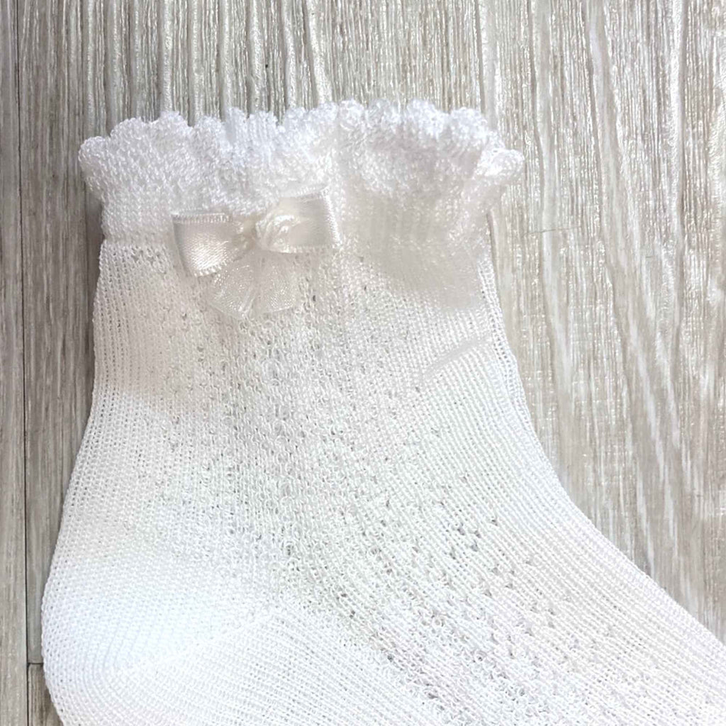 Condor White Ankle Socks With Bow